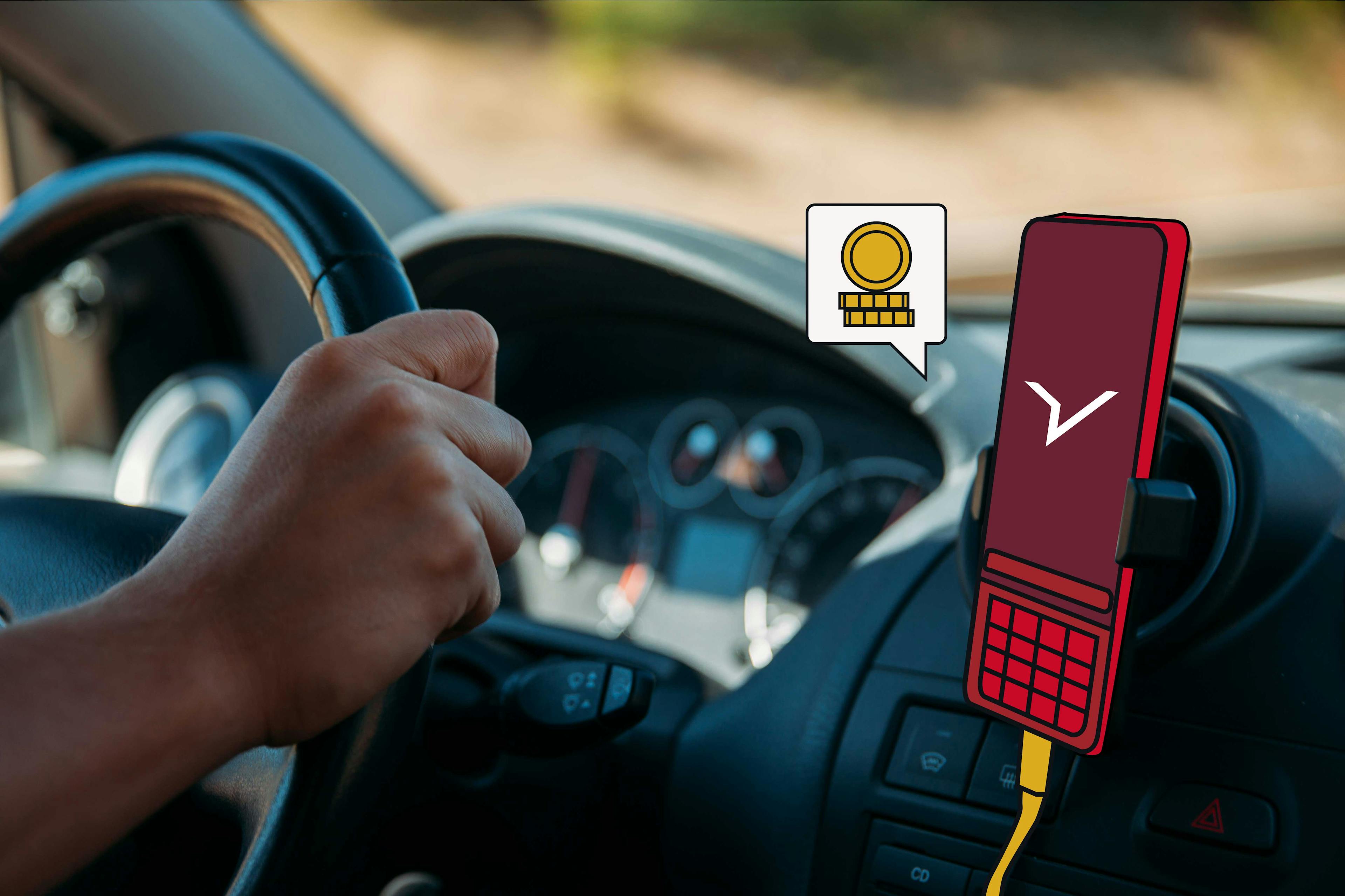 Un chauffeur de taxi tient le volant de sa voiture avec son téléphone portable dans son étui. Le logo FREENOW apparaît sur l'écran et une icône avec des pièces de monnaie sortent de l'écran.